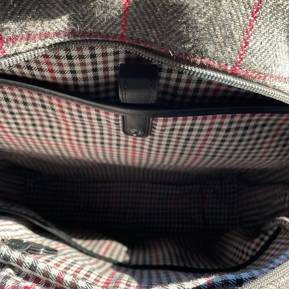 Excellent Condition Backpack Plaid - image 8